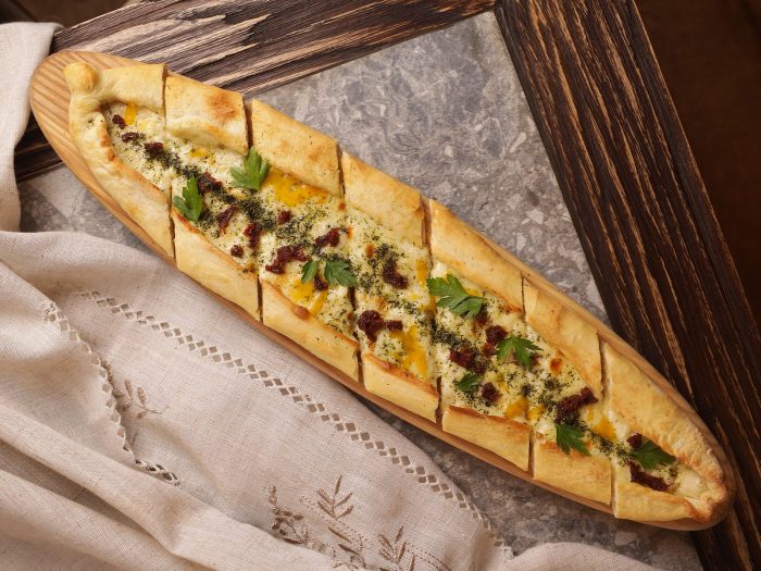 Піде з різними сирами